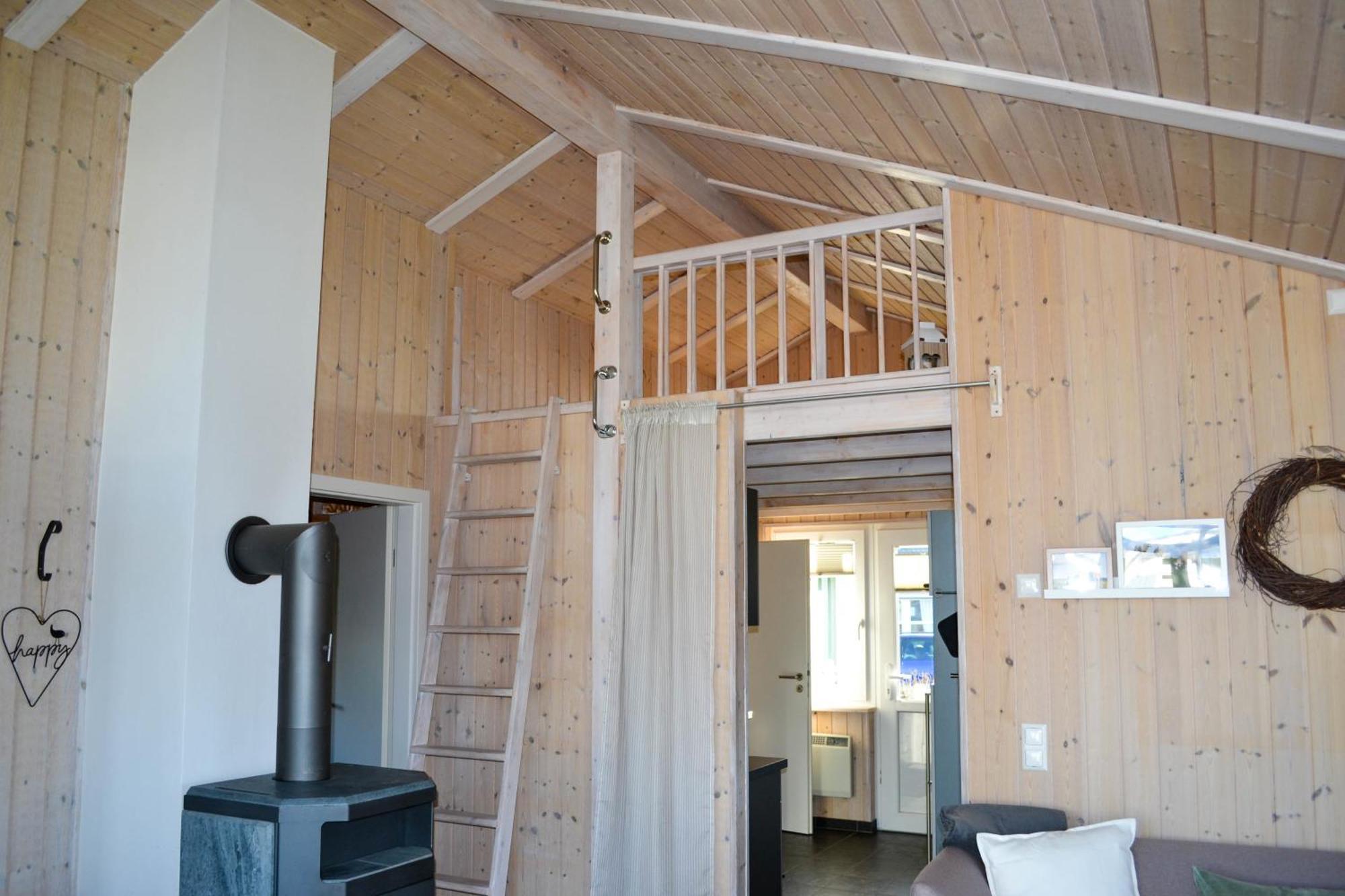 Ferienhaus "Deichglueck" Direkt An Der Nordsee Wesselburenerkoog Exterior photo