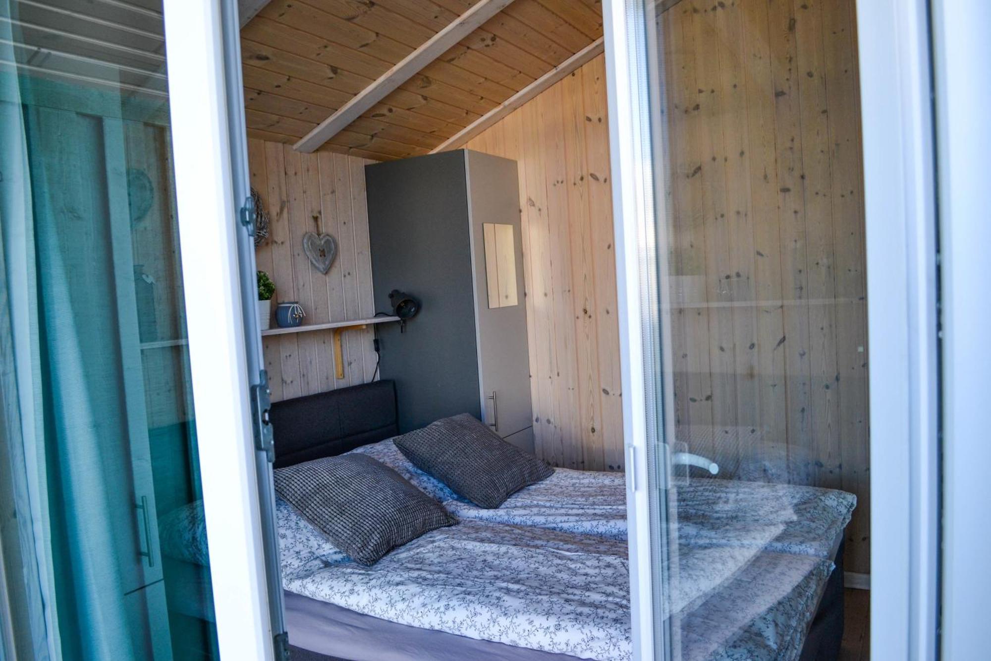 Ferienhaus "Deichglueck" Direkt An Der Nordsee Wesselburenerkoog Exterior photo
