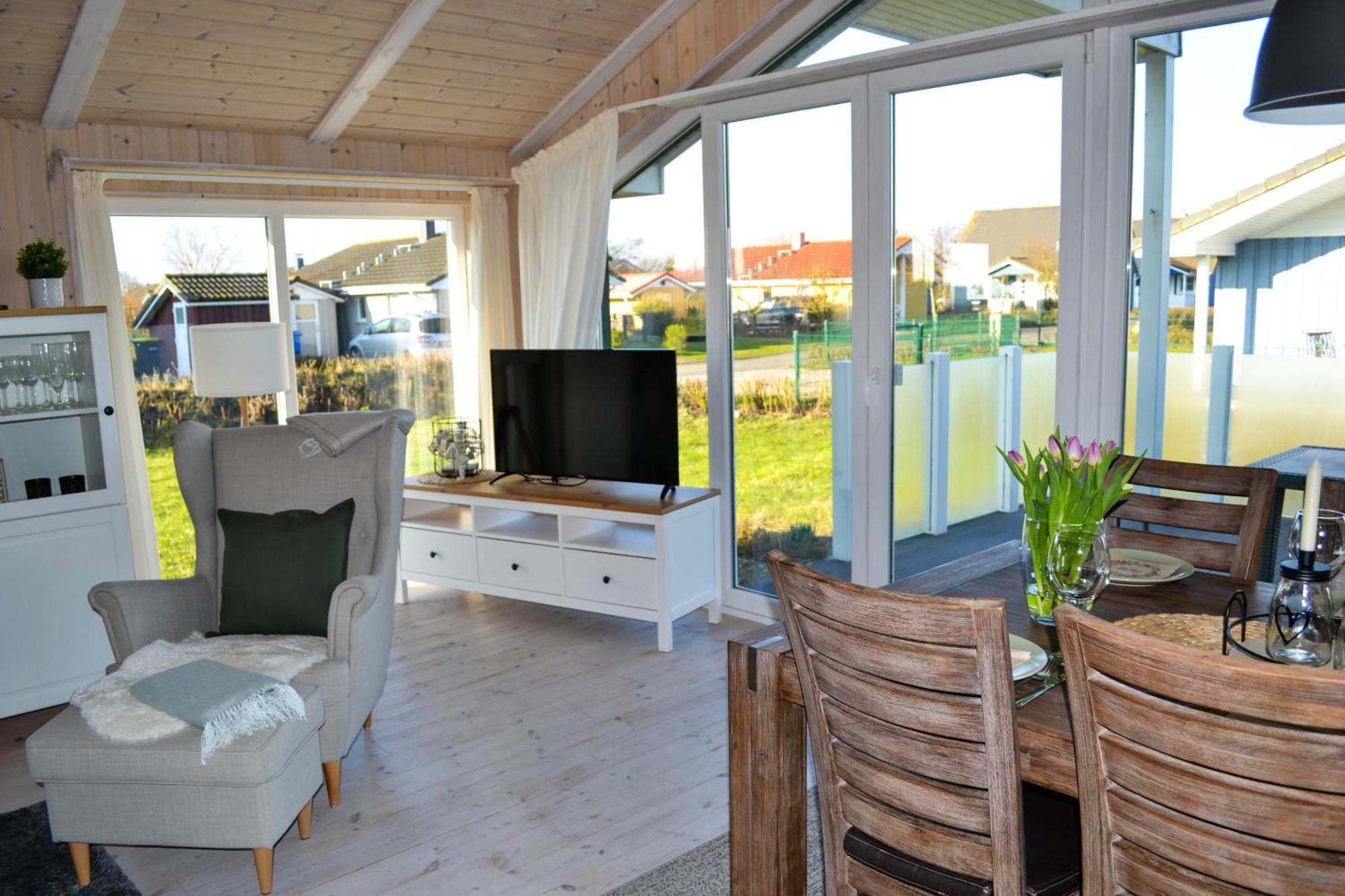 Ferienhaus "Deichglueck" Direkt An Der Nordsee Wesselburenerkoog Exterior photo
