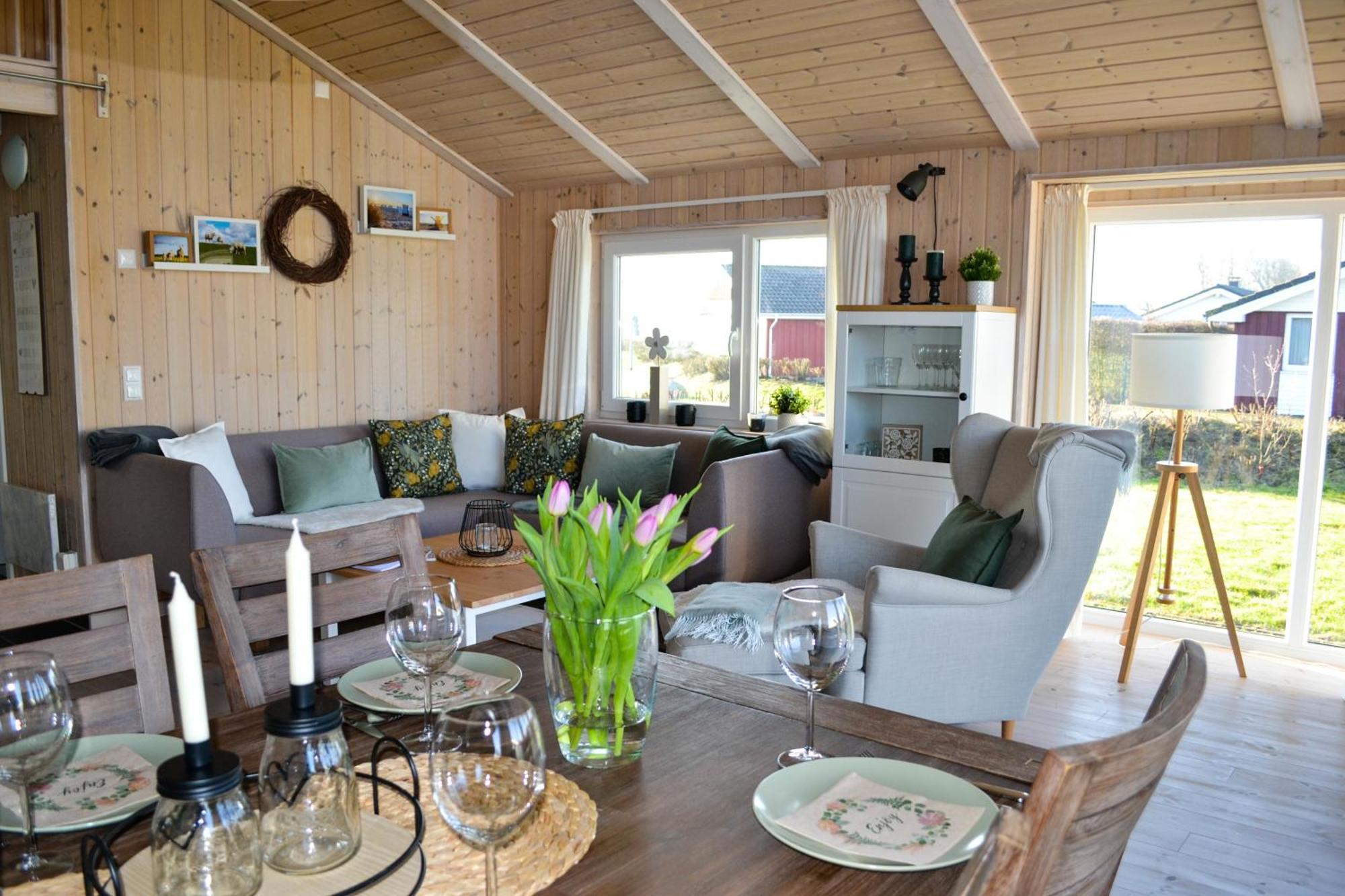 Ferienhaus "Deichglueck" Direkt An Der Nordsee Wesselburenerkoog Exterior photo